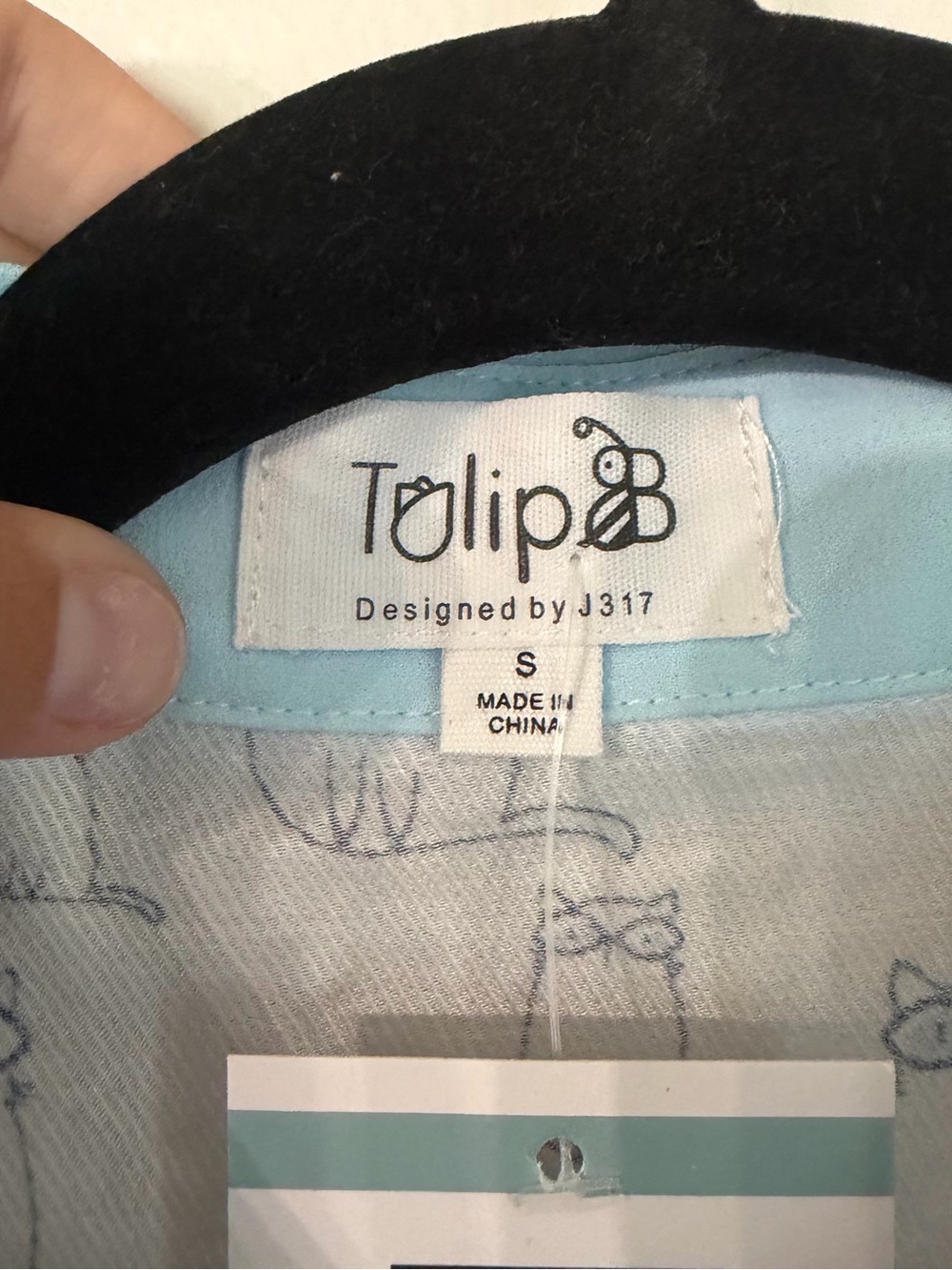 Tulip B Women’s Short Sleeve White & Blue Tie Neck Cat Design Blouse Sz S NWT - Picture 5 of 10